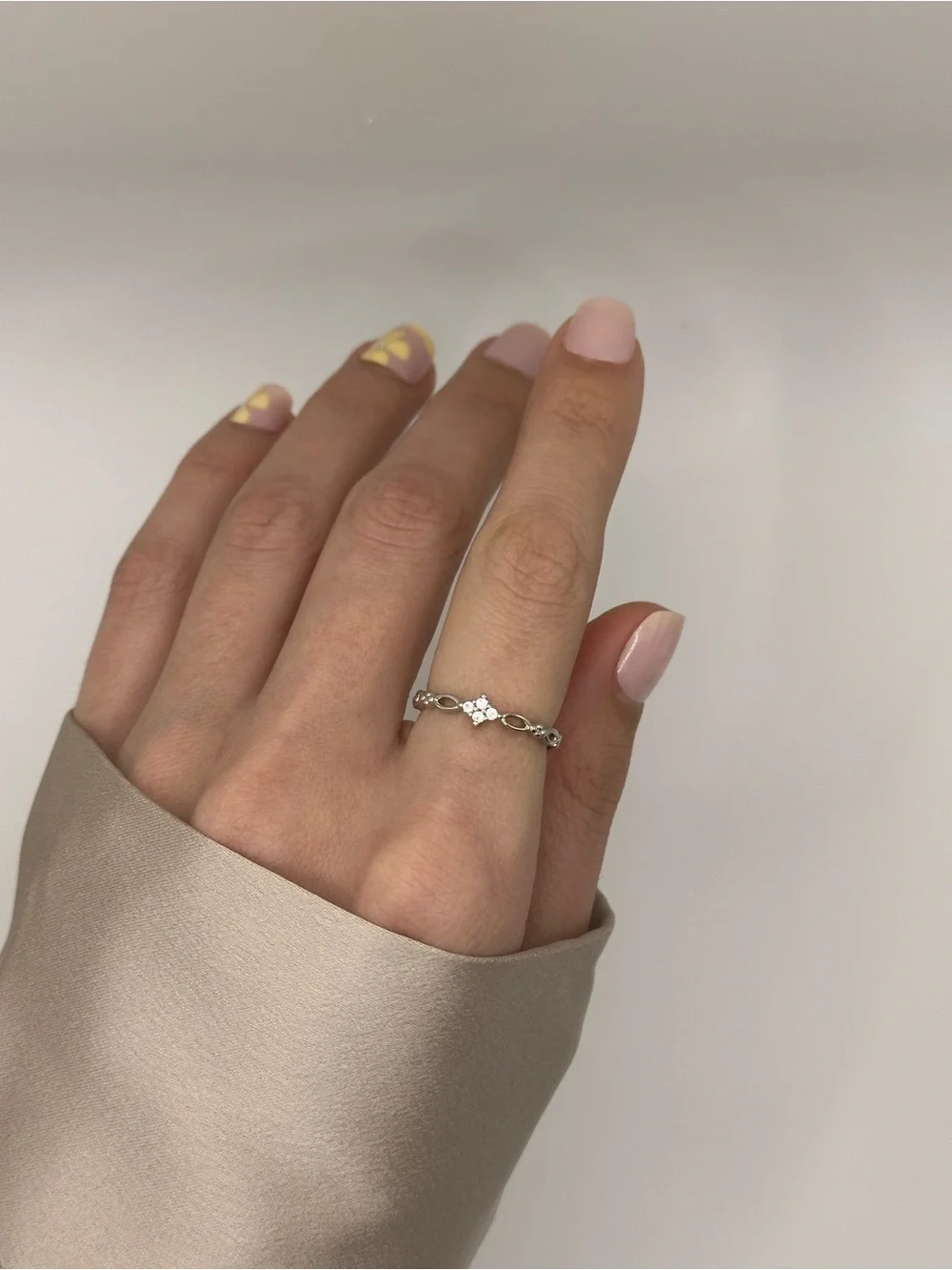 925 Sterling Silver Open Band Ring with Clear Accents